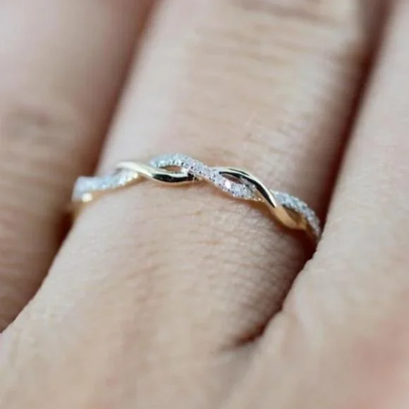 NEW 18K ROSE GOLD DIAMOND ETERNITY RING, CUTE RING, SHINY RING. - Picture 2 of 5